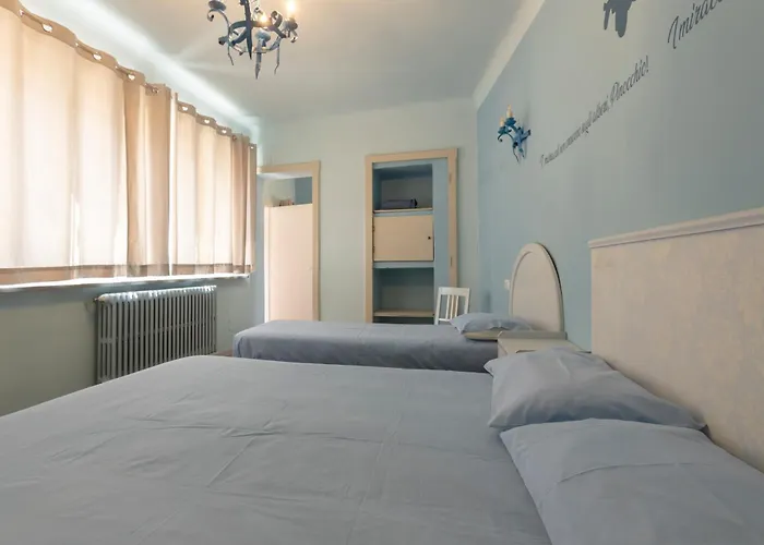 Konukevi La Favola 3*